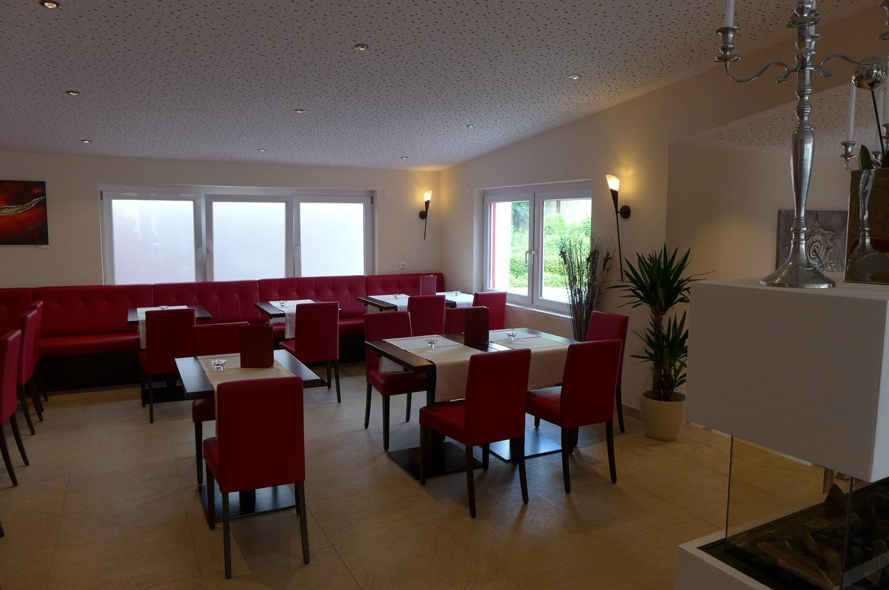 Hotel & Ristorante Passarelli Warthausen Exterior photo