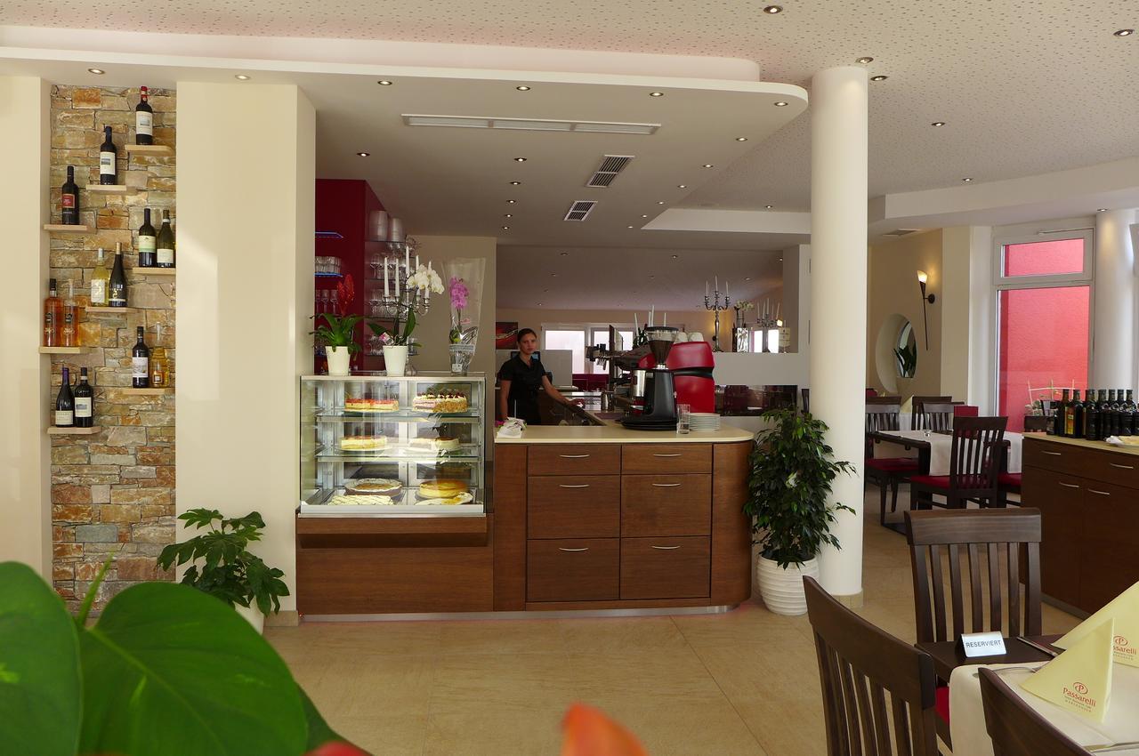 Hotel & Ristorante Passarelli Warthausen Exterior photo